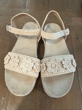 Cat & Jack Cream Crochet Floral Strap Sandals